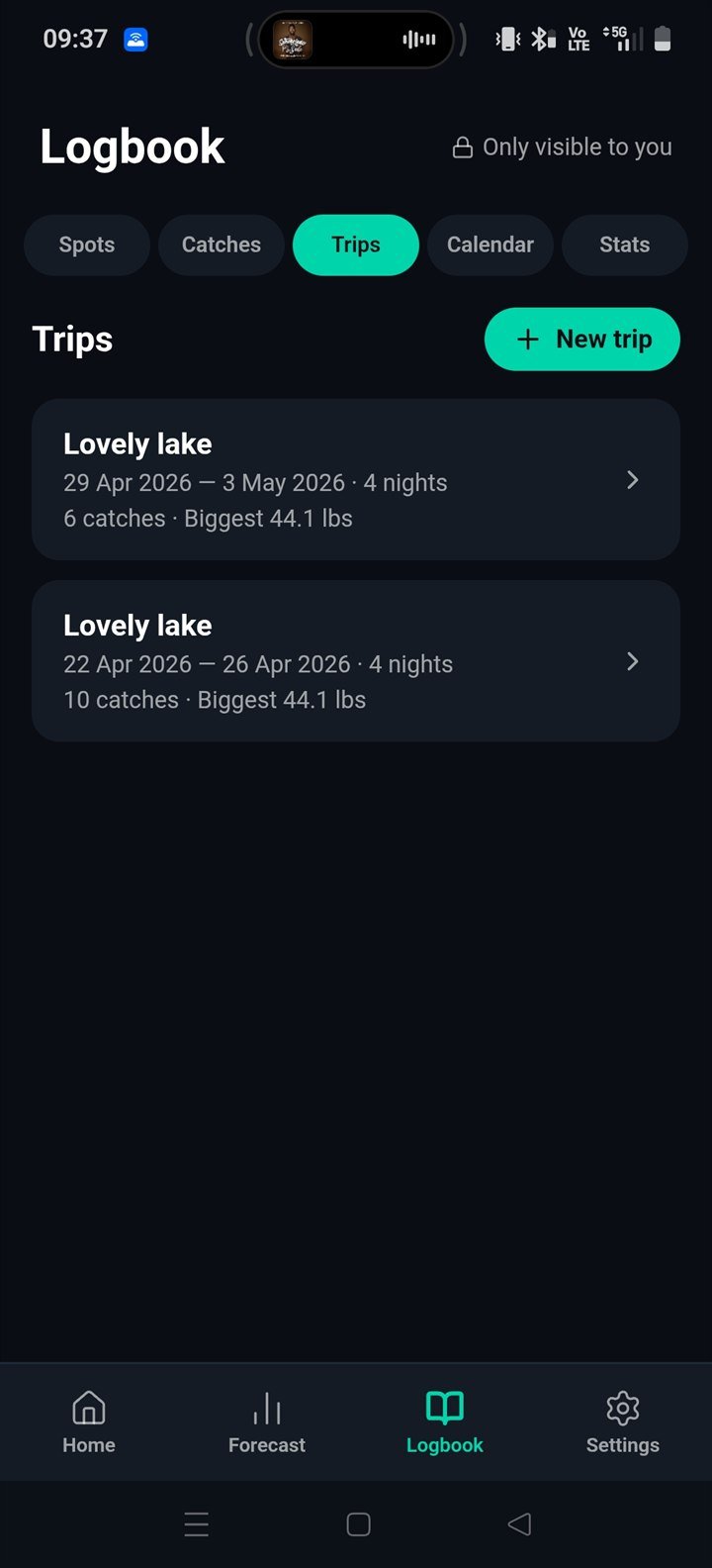 Logbook Trips tab — sessions with date ranges, catches and biggest fish